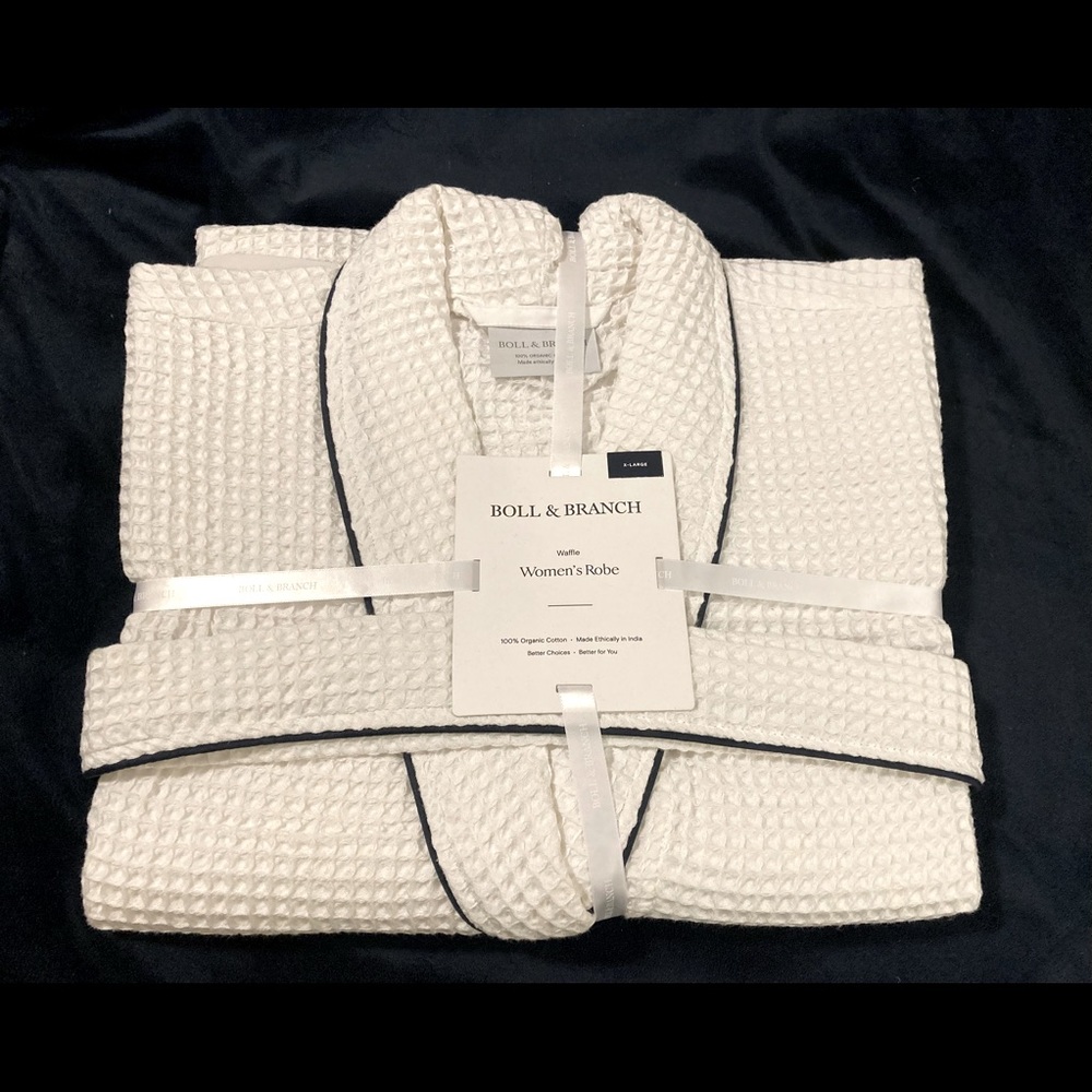 NWT Boll and Branch waffle robe
